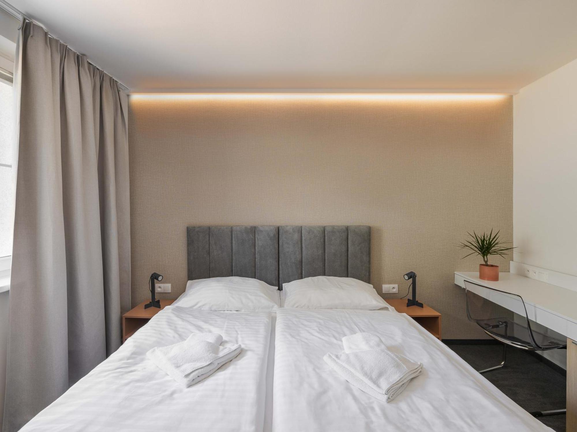 Hotel Taxis Bratislava - New Rooms Extérieur photo